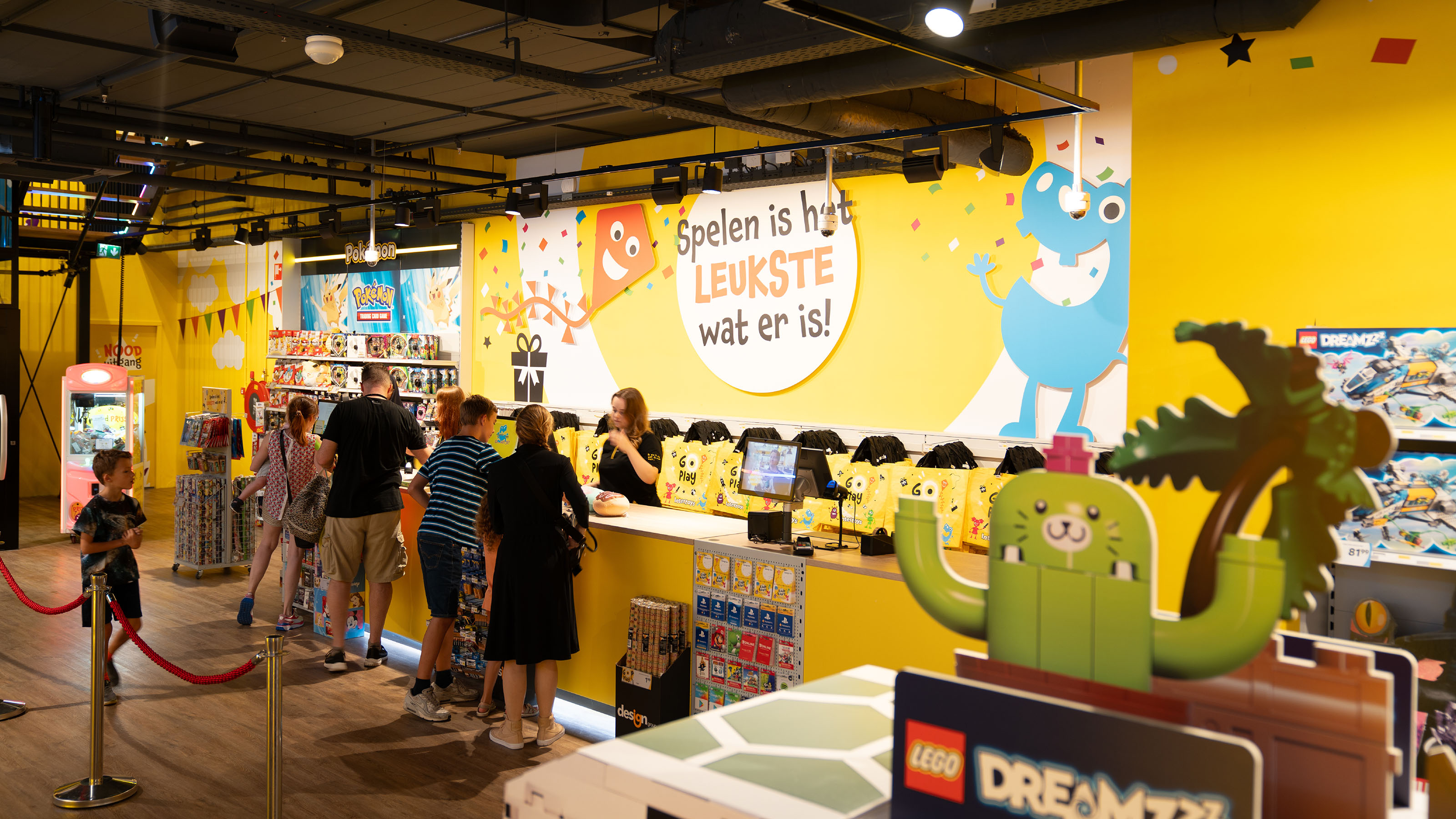 Intertoys Visual Identity