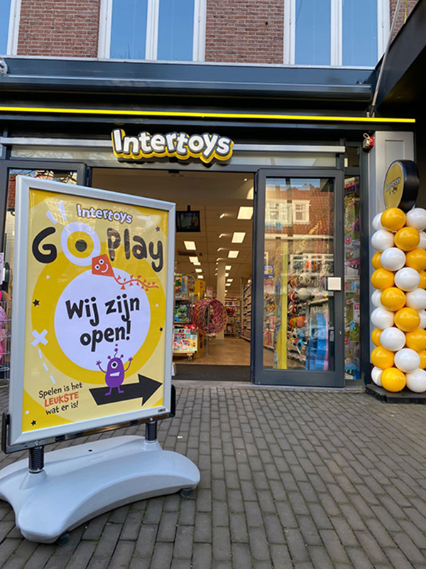 vandeez-website-blog-galerij-intertoys-2-staand.jpg